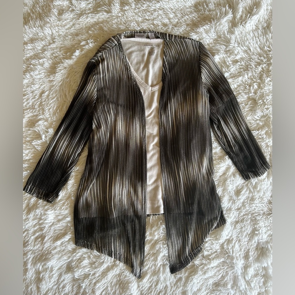 Chico's | Olive Green & Cream Mesh Tie Dye Top
